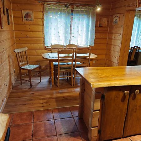 Cztery Pory Roku - Dom Villa Lutowiska Exteriör bild